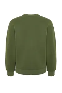 TRENDYOLMİLLA Khaki Thick With Fleece Inside Regular/Normal Pattern Crew Neck Basic Knitting Sweatshirt - Image 9