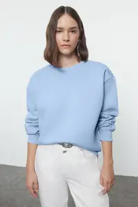 TRENDYOLMİLLA Light Blue Thick Regular/Normal Pattern Crew Neck Basic Knitting Sweatshirt with Fleece Inside