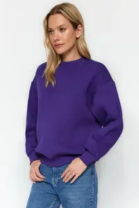 TRENDYOLMİLLA Purple Thick Fleece Inside Regular/Normal Pattern Crew Neck Basic Knitting Sweatshirt - Image 4