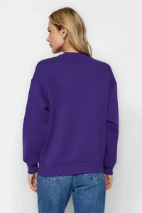 TRENDYOLMİLLA Purple Thick Fleece Inside Regular/Normal Pattern Crew Neck Basic Knitting Sweatshirt - Image 7