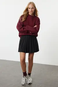 TRENDYOLMİLLA Burgundy Oversized/Relaxed Cut Basic Crew Neck Thick/Fleece-lined Knitting Sweatshirt - Image 2