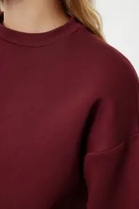 TRENDYOLMİLLA Burgundy Oversized/Relaxed Cut Basic Crew Neck Thick/Fleece-lined Knitting Sweatshirt - Image 4