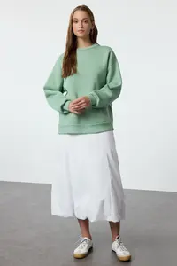 TRENDYOLMİLLA MINT Oversized/Comfortable Cut Basic Crew Neck Thick/Fleece-lined Knitting Sweatshirt - Image 4