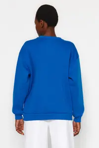 TRENDYOLMİLLA Saks Blue Oversized/Relaxed Cut Basic Crew Neck Thick/Fleece-lined Knitting Sweatshirt - Image 10