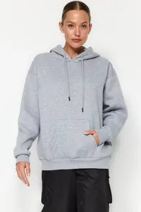 TRENDYOLMİLLA Gray Melange Thick Oversized/Wide Pattern Hooded Basic Knitting Sweatshirt with Fleece Inside - Image 3