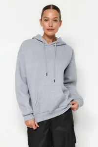 TRENDYOLMİLLA Gray Melange Thick Oversized/Wide Pattern Hooded Basic Knitting Sweatshirt with Fleece Inside - Image 5