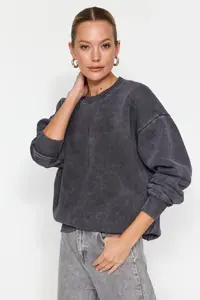 TRENDYOLMİLLA Anthracite Antique/Faded Effect Thick Oversized/Wide Pattern Knitting Sweatshirt with Fleece Inside - Image 2