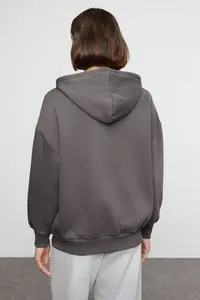 TRENDYOLMİLLA Anthracite Oversized/Relaxed Cut Basic Hooded Zippered Thick with Fleece Inside - Image 8