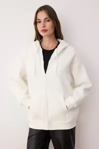 TRENDYOLMİLLA Ecru Oversized/Comfortable Cut Zippered Thick Fleece Lined Knitting Sweatshirt - Image 2