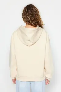 TRENDYOLMİLLA Stone Oversized/Comfortable Cut Basic Hooded Zippered Thick Fleece Lined Knitting Sweatshirt - Image 5