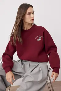 TRENDYOLMİLLA Burgundy animals Embroidered Regular/Normal Pattern Thick Fleece Inside Knitting Sweatshirt - Image 2