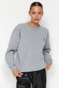 TRENDYOLMİLLA Gray animals Embroidered Regular/Normal Pattern Thick Fleece Lined Knitting Sweatshirt - Image 2