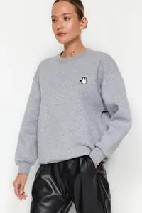TRENDYOLMİLLA Gray animals Embroidered Regular/Normal Pattern Thick Fleece Lined Knitting Sweatshirt - Image 3