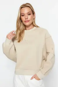 TRENDYOLMİLLA Stone Crew Neck Regular Fit Embroidered Thick Knitting Sweatshirt with Fleece Inside - Image 2