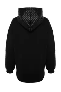 TRENDYOLMİLLA Black Thick Quilted Oversized/Wide Cut Hooded Knitting Sweatshirt - Image 8