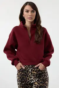 TRENDYOLMİLLA Burgundy Comfortable Cut Crop Zippered Dog collar Thick Fleece Inside Knitting Sweatshirt