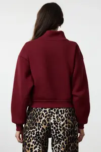 TRENDYOLMİLLA Burgundy Comfortable Cut Crop Zippered Dog collar Thick Fleece Inside Knitting Sweatshirt - Image 5