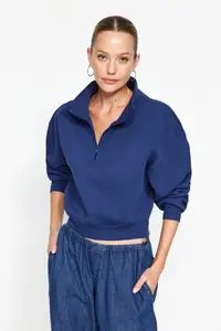 TRENDYOLMİLLA Navy Blue Comfortable Cut Crop Basic Zippered Dog collar Thick Fleece Inside Knitting Sweatshirt - Image 2
