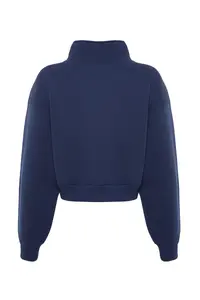 TRENDYOLMİLLA Navy Blue Comfortable Cut Crop Basic Zippered Dog collar Thick Fleece Inside Knitting Sweatshirt - Image 8