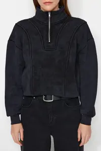 TRENDYOLMİLLA Anthracite Antique/Faded Effect Comfortable Cut Crop Thick Fleece Lined Knitting Sweatshirt - Image 5