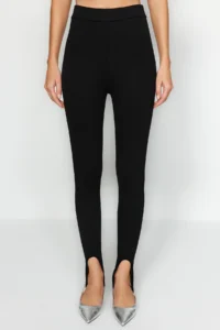 TRENDYOLMİLLA Black High Waist Fuso interlock Flexible Knitting Leggings - Image 3