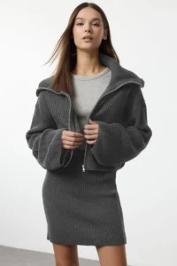 TRENDYOLMİLLA Anthracite Turndown collar Knitwear Top and Bottom Set