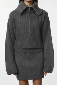 TRENDYOLMİLLA Anthracite Turndown collar Knitwear Top and Bottom Set - Image 3