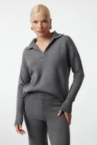 TRENDYOLMİLLA Anthracite Polo Shirt Collar Soft textured Knitwear Top and Bottom Set - Image 2