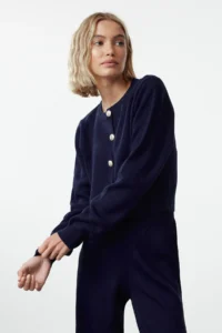 TRENDYOLMİLLA Navy Blue Crop Knitwear Top and Bottom Set - Image 2