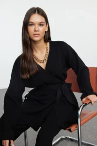 TRENDYOLMİLLA Black Midi Size Belted Knitwear Top and Bottom Set - Image 2