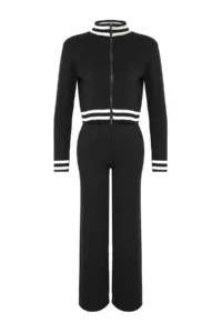 TRENDYOLMİLLA Black Zippered Knitwear Top and Bottom Set - Image 5