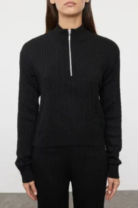 TRENDYOLMİLLA Black Zippered Knitwear Top and Bottom Set - Image 3