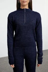 TRENDYOLMİLLA Navy Blue Zippered Knitwear Top and Bottom Set - Image 3
