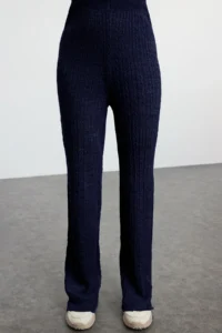 TRENDYOLMİLLA Navy Blue Zippered Knitwear Top and Bottom Set - Image 4