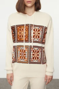 TRENDYOLMİLLA Stone Hooded Ethnic Patterned Knitwear Top and Bottom Set - Image 3