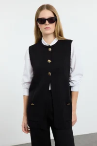 TRENDYOLMİLLA Black Wide Pattern Button Detailed Vest-Pants Knitwear Top and Bottom Set - Image 3