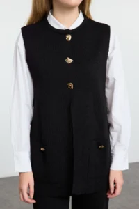 TRENDYOLMİLLA Black Wide Pattern Button Detailed Vest-Pants Knitwear Top and Bottom Set - Image 4