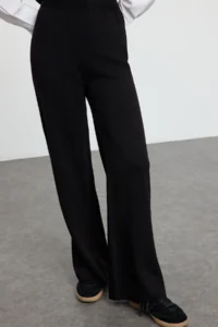TRENDYOLMİLLA Black Wide Pattern Button Detailed Vest-Pants Knitwear Top and Bottom Set - Image 5