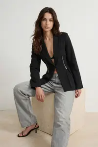 TRENDYOLMİLLA Black Zipper Detailed Weaving Blazer Jacket