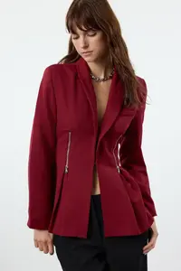 TRENDYOLMİLLA Burgundy Zipper Detailed Weaving Blazer Jacket - Image 4