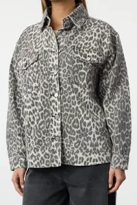 TRENDYOLMİLLA Multicolored animals Leopard Patterned Jacket - Image 3