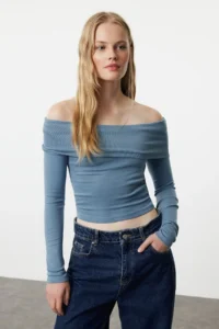 TRENDYOLMİLLA Indigo Carmen Collar Crop/Short Flexible Knitting Blouse