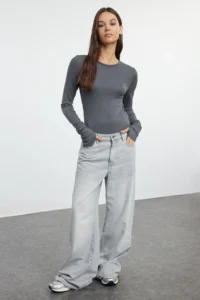 TRENDYOLMİLLA Anthracite Viscose/Soft Fabric Flexible Knitting Blouse with Fingering Detail - Image 2