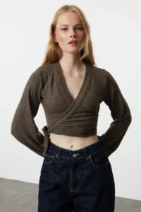 TRENDYOLMİLLA Brown soft Binding Detailed Long Sleeve Knitting Blouse