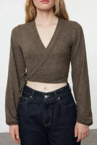 TRENDYOLMİLLA Brown soft Binding Detailed Long Sleeve Knitting Blouse - Image 3