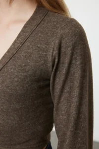TRENDYOLMİLLA Brown soft Binding Detailed Long Sleeve Knitting Blouse - Image 4