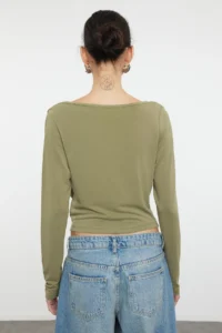 TRENDYOLMİLLA Green Modal Fabric Off-Shoulder Neck Drapeli padded Asymmetric  Knitting Blouse - Image 5