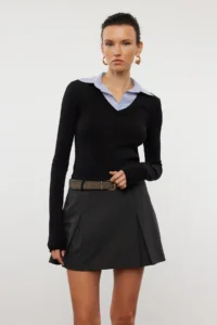 TRENDYOLMİLLA Black Weaving Detailed Shirt Collar Regular/Normal Pattern Knitting Blouse