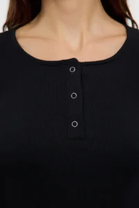 TRENDYOLMİLLA Black snaps Fitted Ribbed Flexible Knitting Blouse - Image 7
