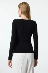 TRENDYOLMİLLA Black Boat Neck Draped Flexible Knitting Blouse - Image 5